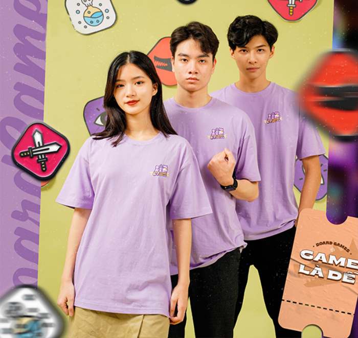 Áo lớp màu tím lavender mang lại cảm giác nhẹ nhàng, mộng mơ và rất hợp concept thanh xuân