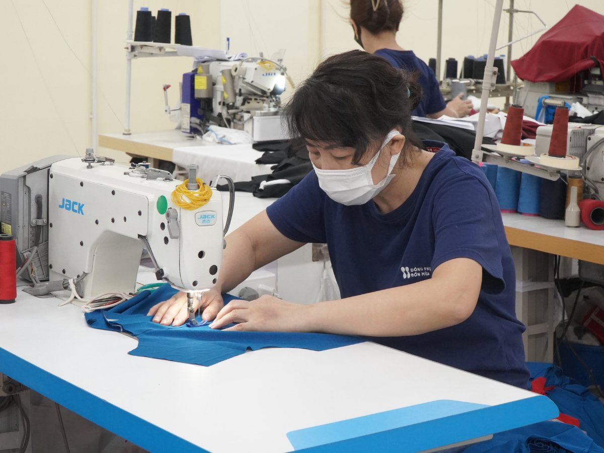 Bốn Mùa Uniform - Đơn vị may áo thun đồng phục giá rẻ, uy tín trên toàn quốc