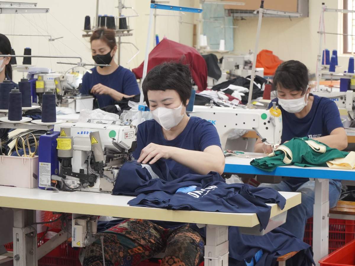 Bốn Mùa Uniform là địa chỉ in đồng phục giá rẻ uy tín, chuyên nghiệp