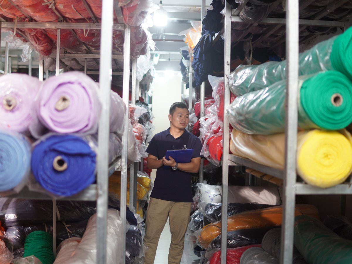 Chất lượng vải được chú trọng trong từng sản phẩm đồng phục